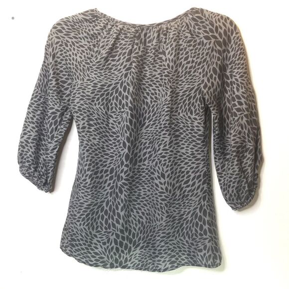 2/$20 Express Design Studio Black Leaf Print Grey Peasant Blouse - Picture 5 of 6